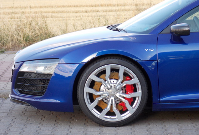 Audi R8 V10 2013