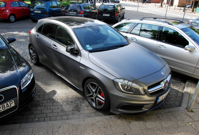 Mercedes-Benz A 45 AMG