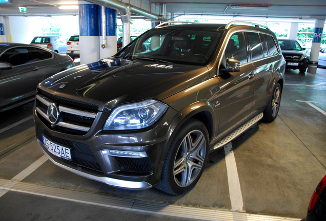 Mercedes-Benz GL 63 AMG X166