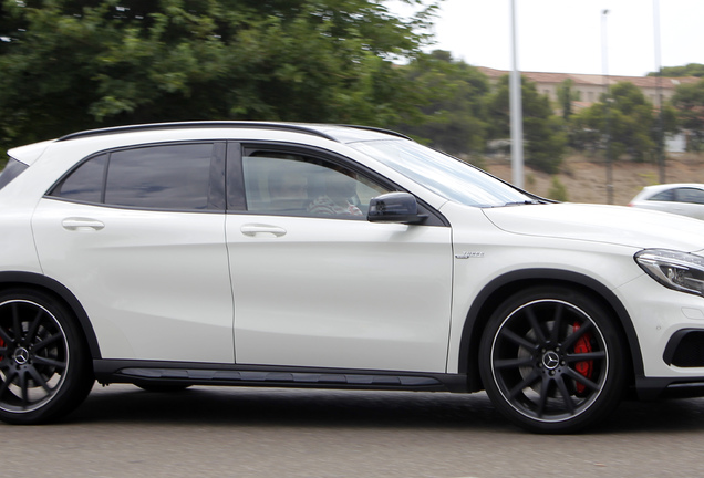 Mercedes-Benz GLA 45 AMG X156