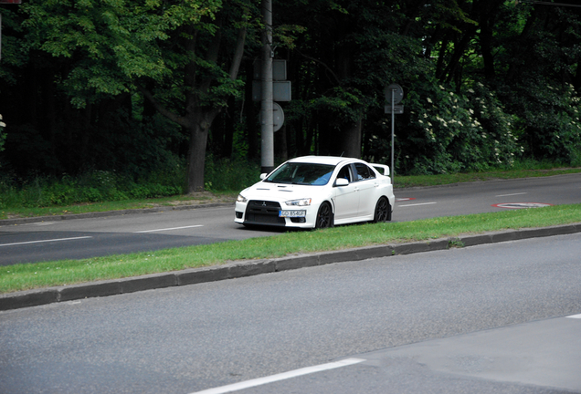 Mitsubishi Lancer Evolution X