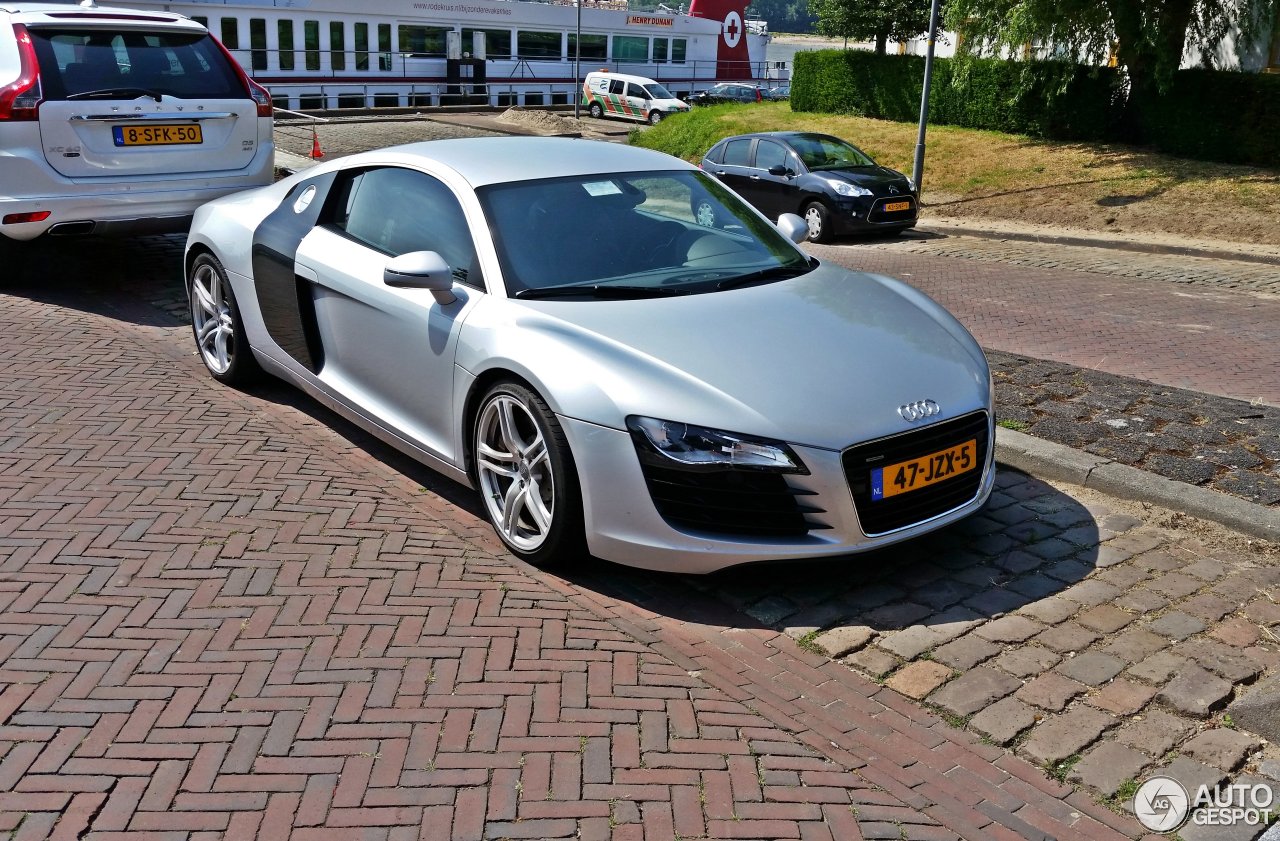 Audi R8