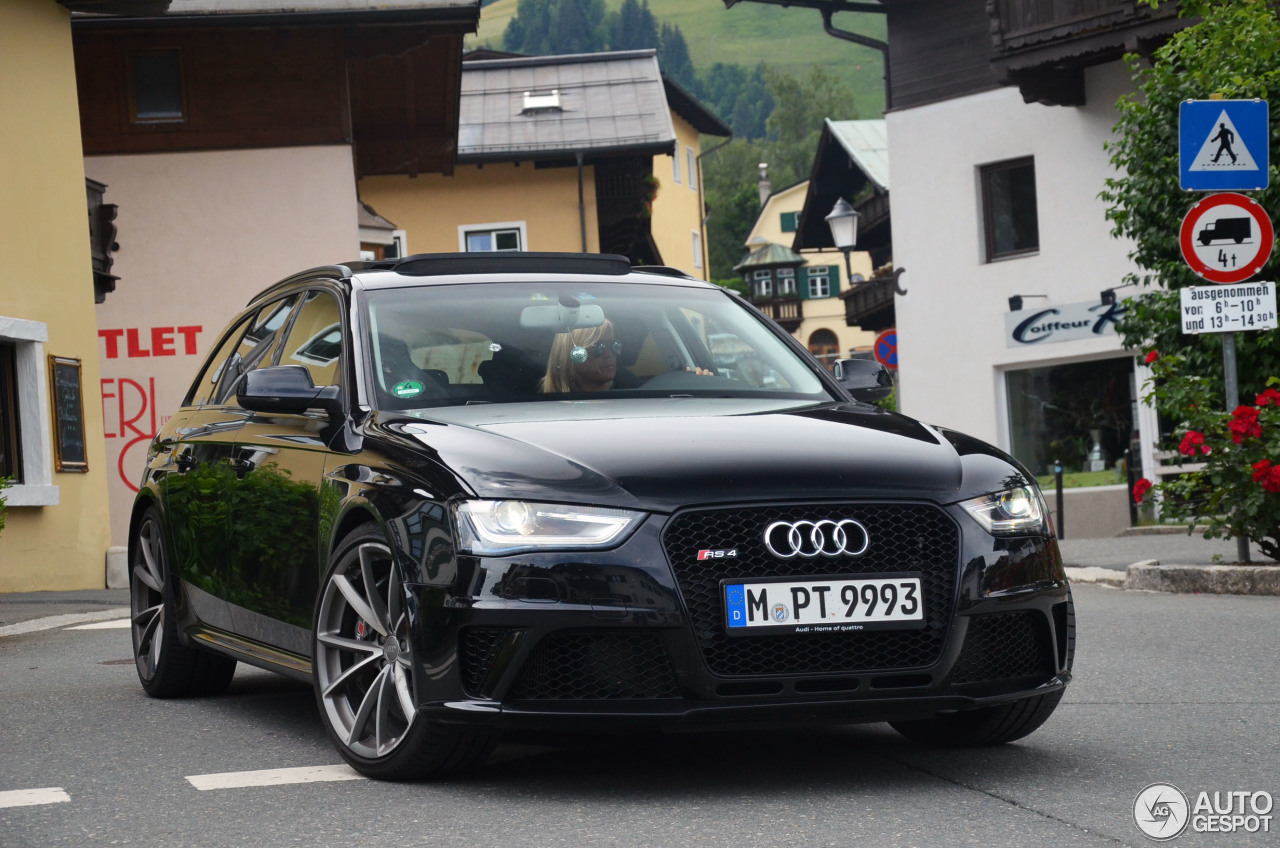 Audi RS4 Avant B8