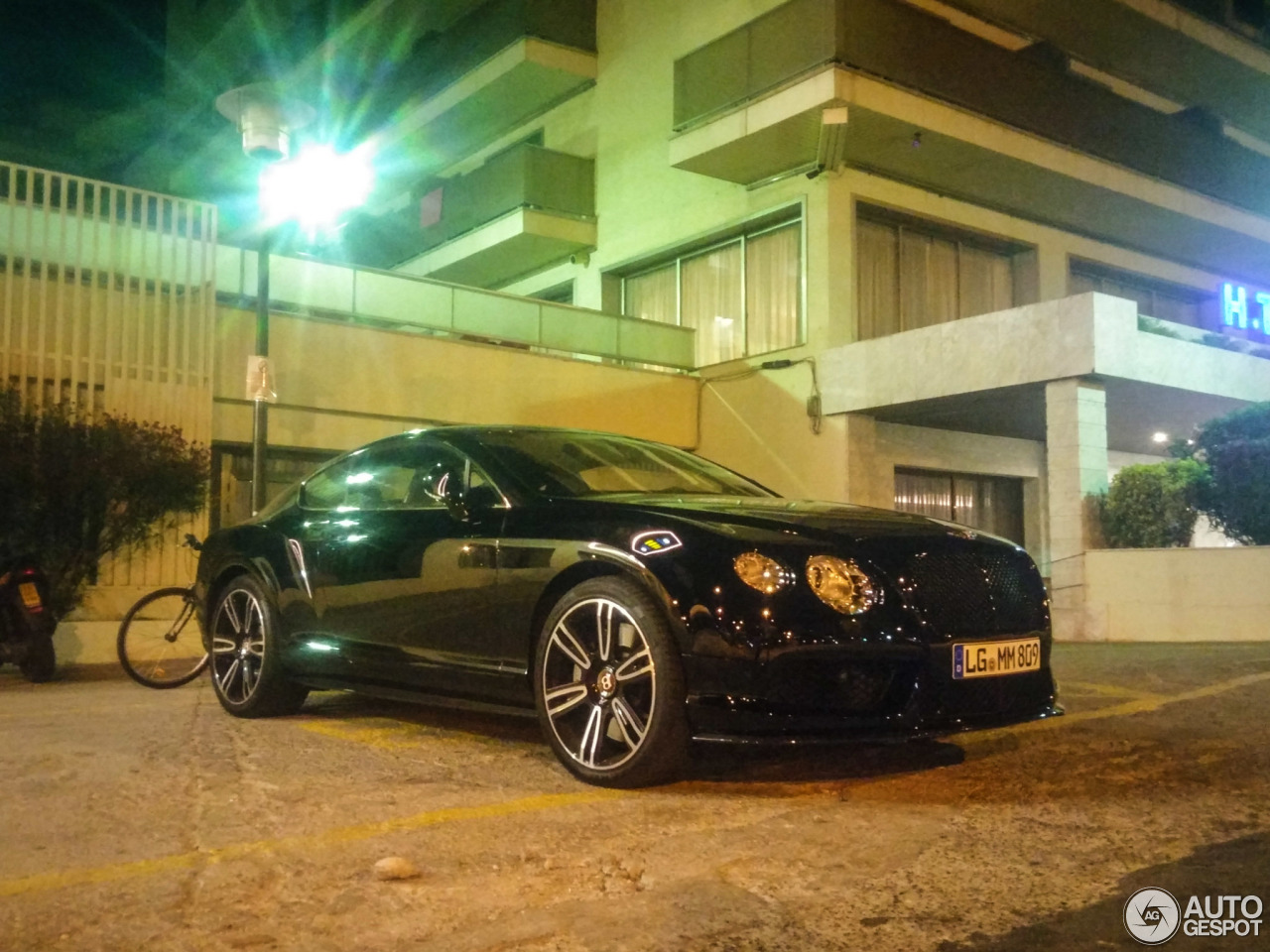 Bentley Continental GT V8