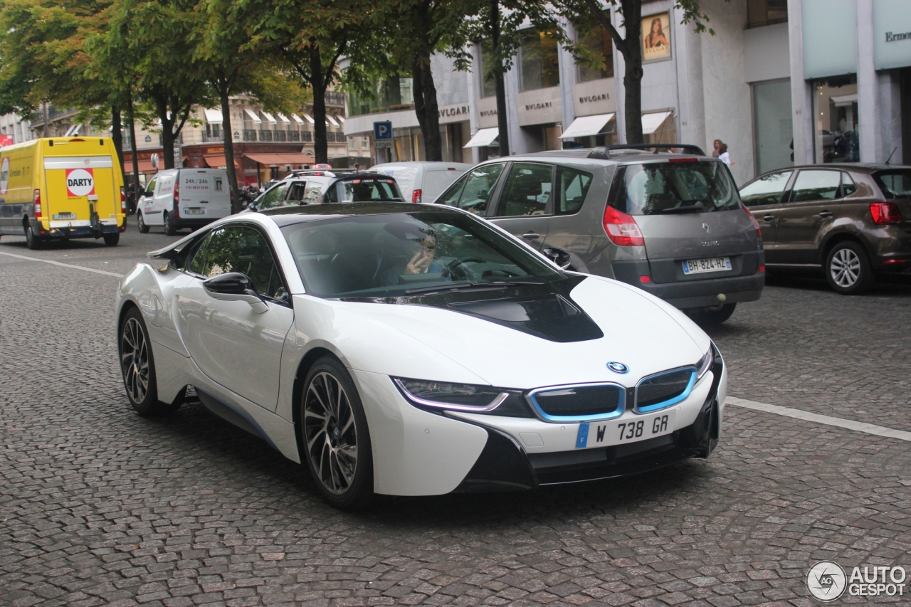 BMW i8