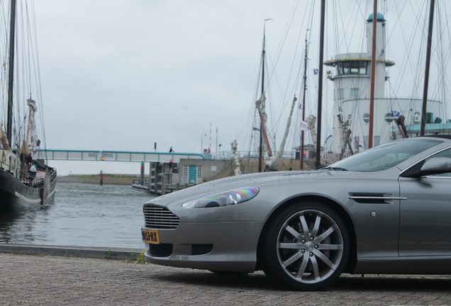 Aston Martin DB9 Volante