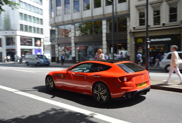 Ferrari FF