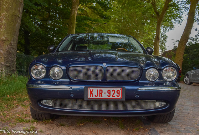 Jaguar XJR