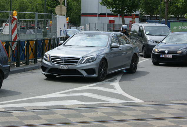 Mercedes-Benz S 63 AMG V222