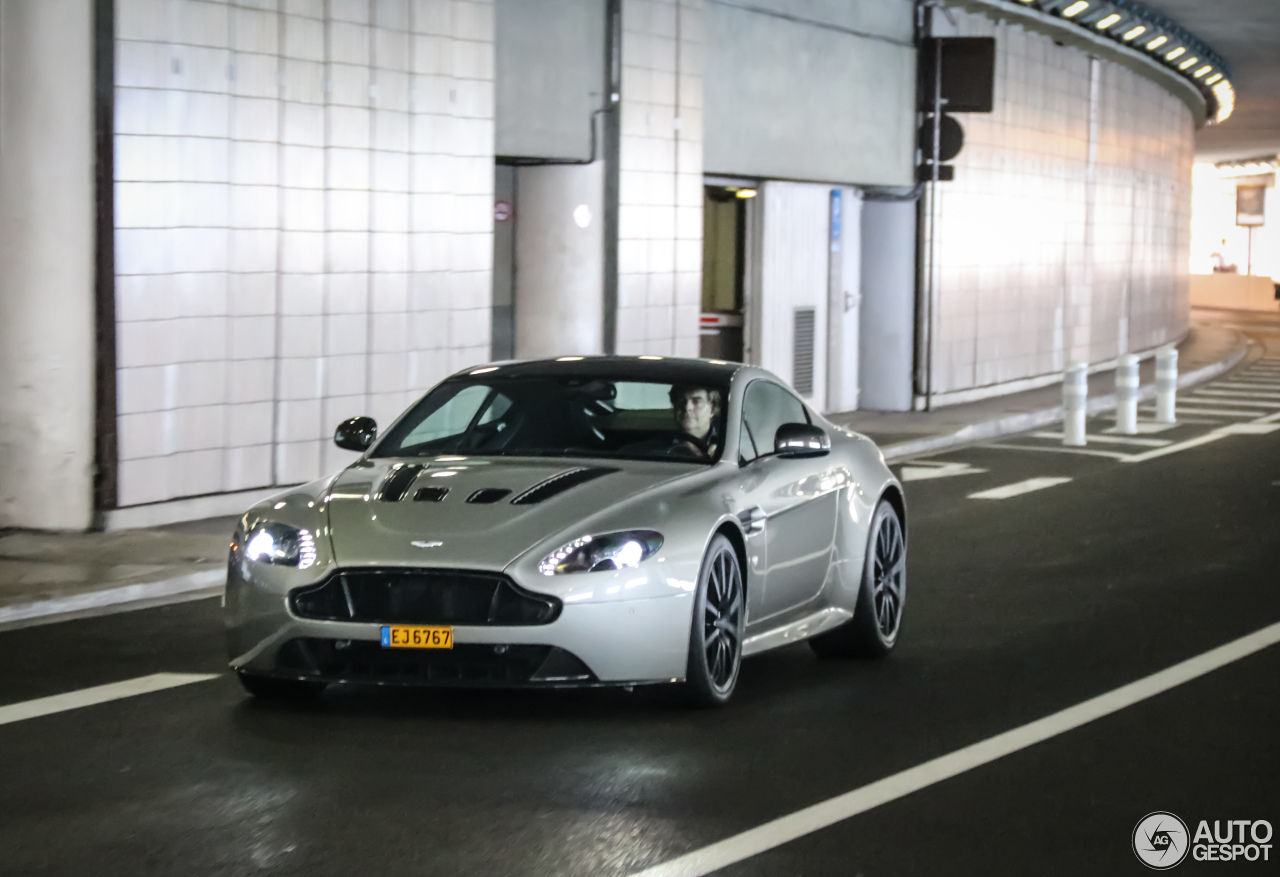 Aston Martin V12 Vantage S