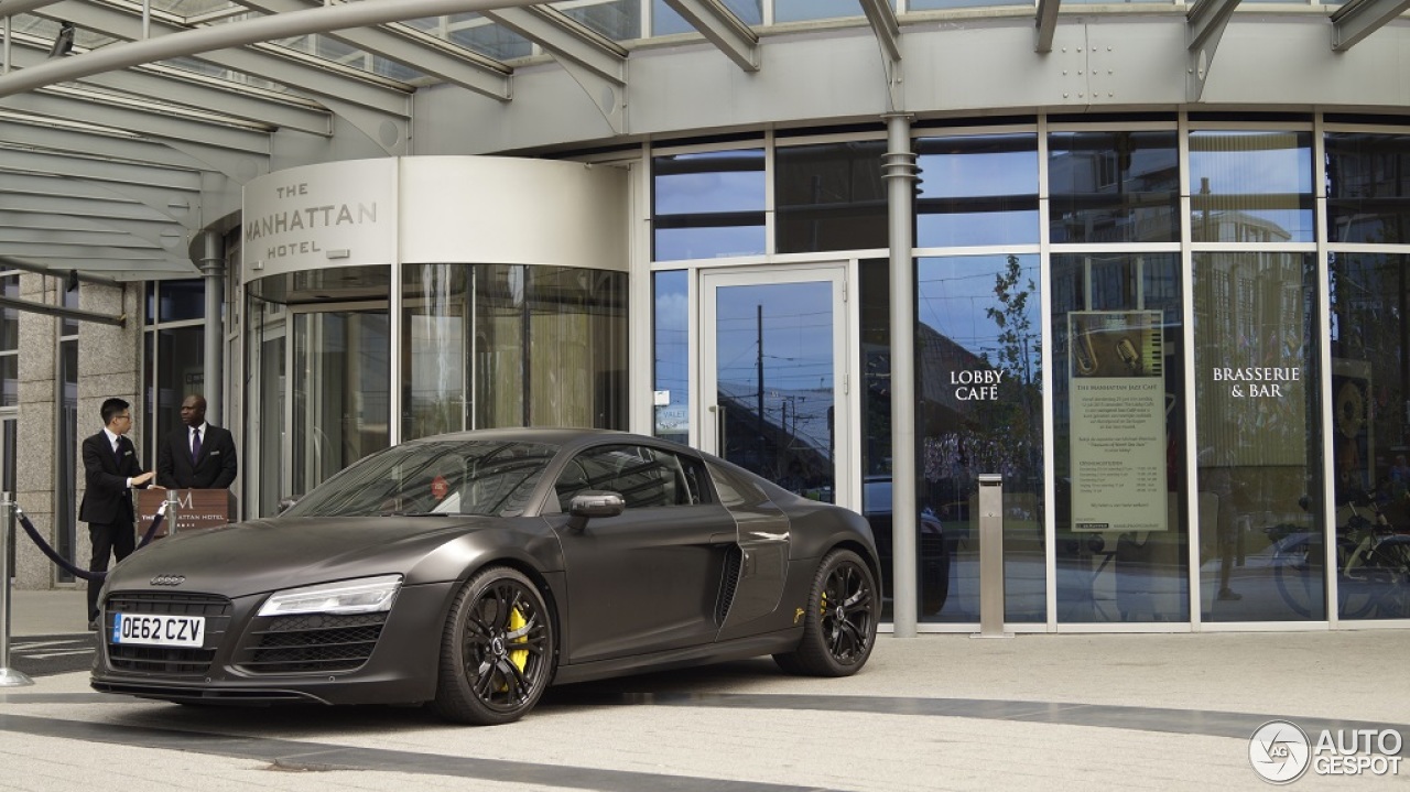 Audi R8 V10 Plus 2013