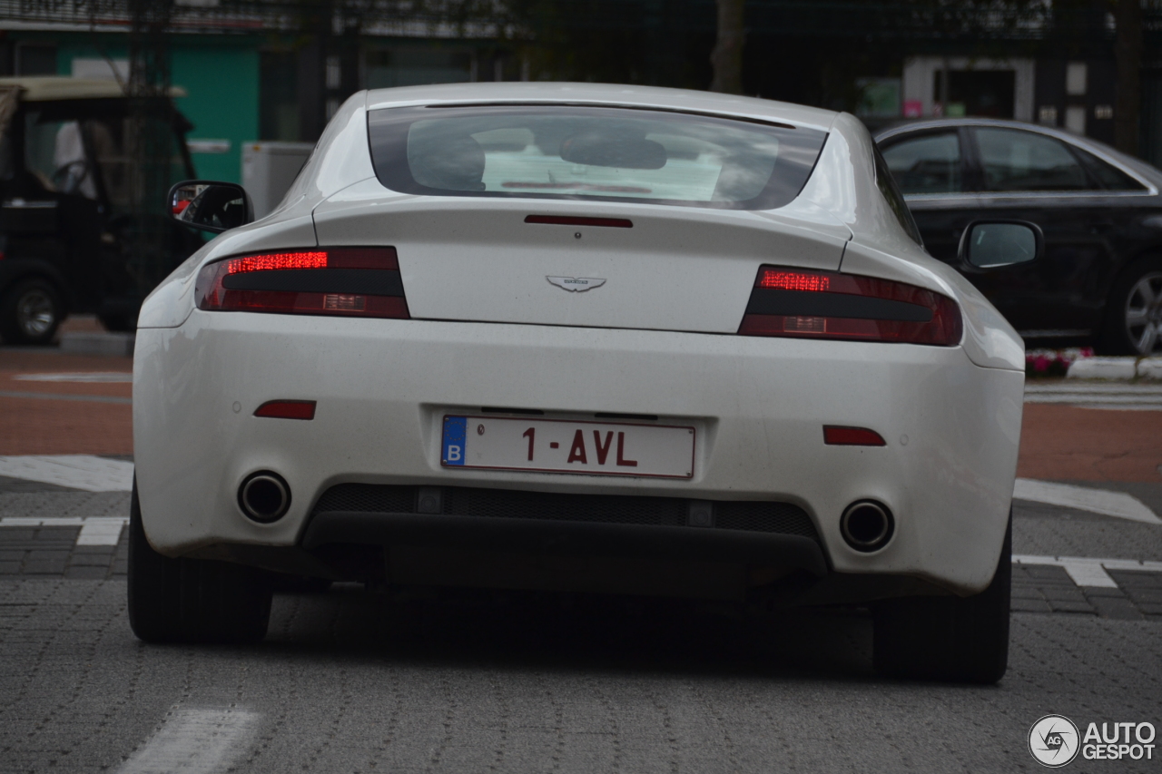 Aston Martin V8 Vantage