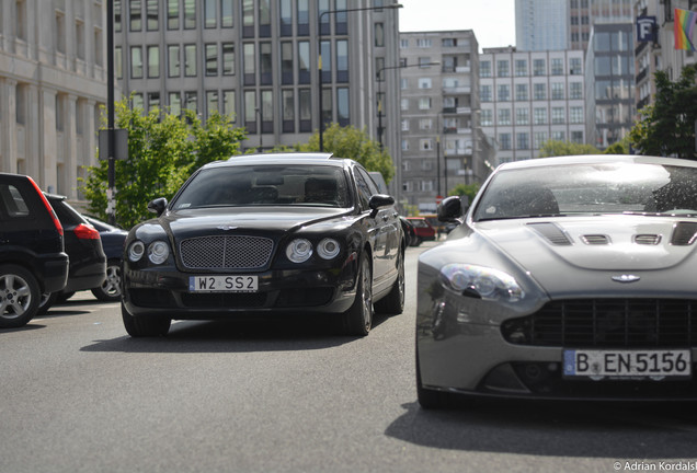 Aston Martin V12 Vantage