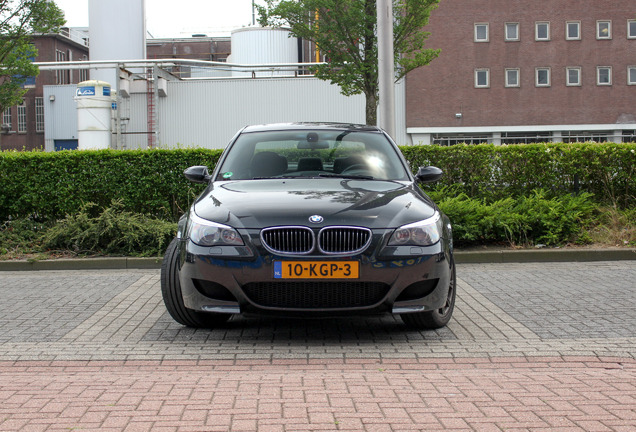 BMW M5 E60 2005