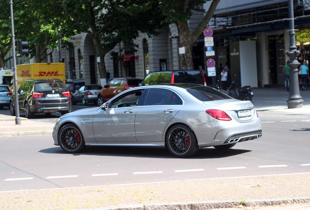 Mercedes-AMG C 63 S W205