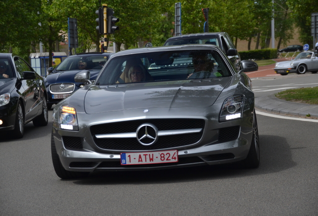 Mercedes-Benz SLS AMG