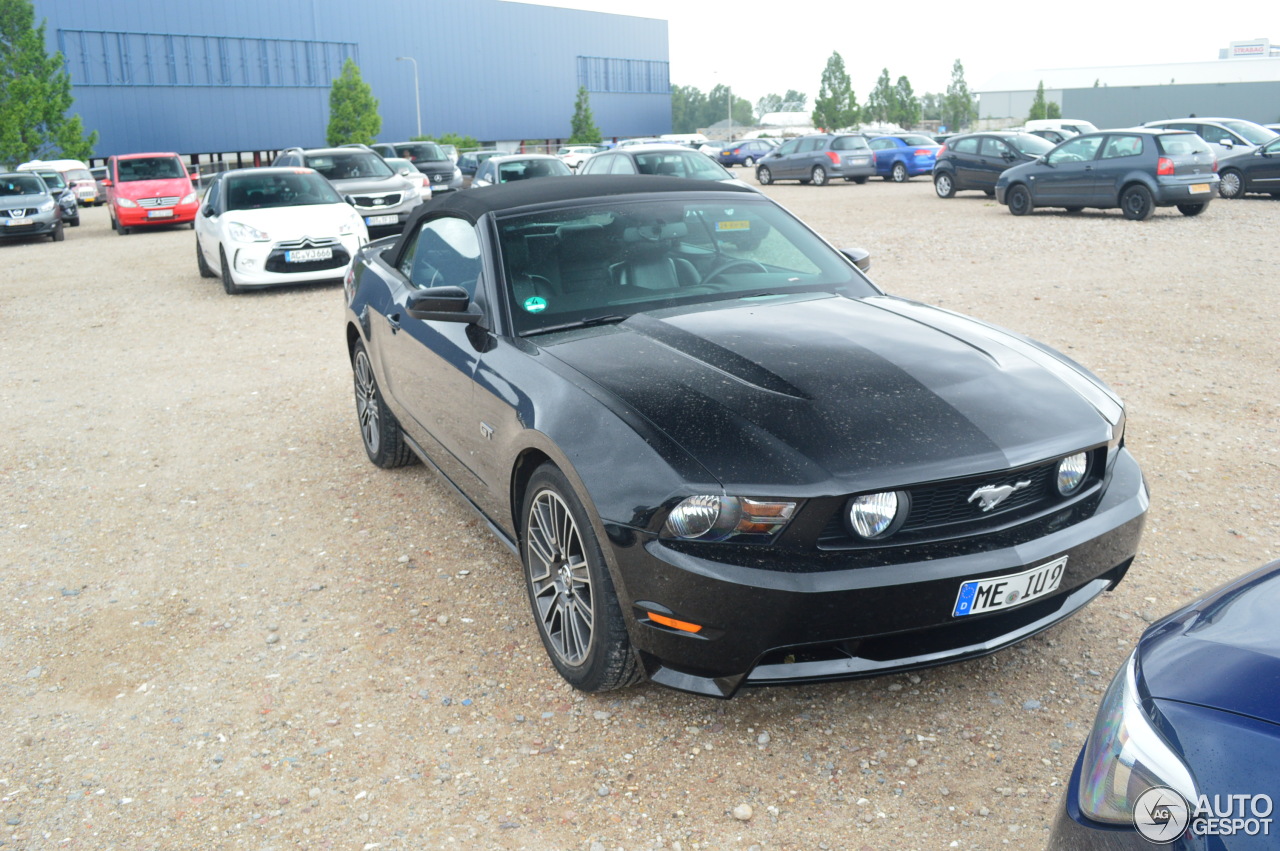 Ford Mustang GT Convertible 2010