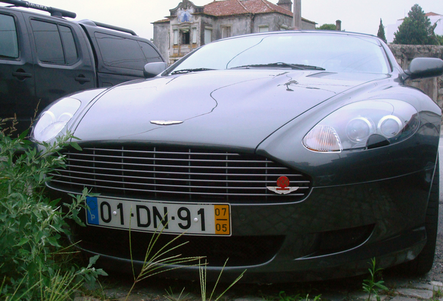 Aston Martin DB9 Volante