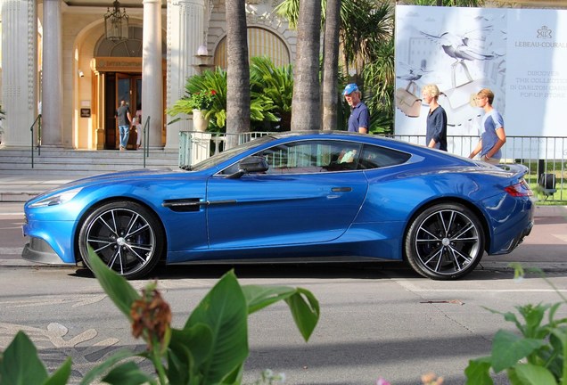 Aston Martin Vanquish 2013