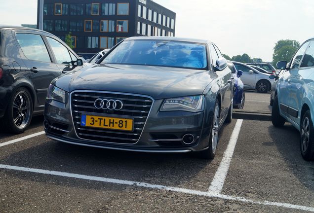 Audi S8 D4