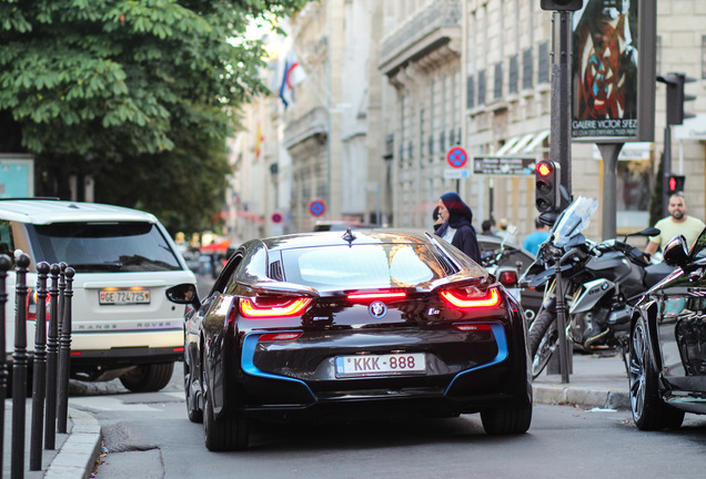 BMW i8