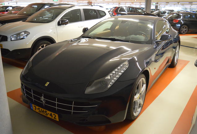 Ferrari FF