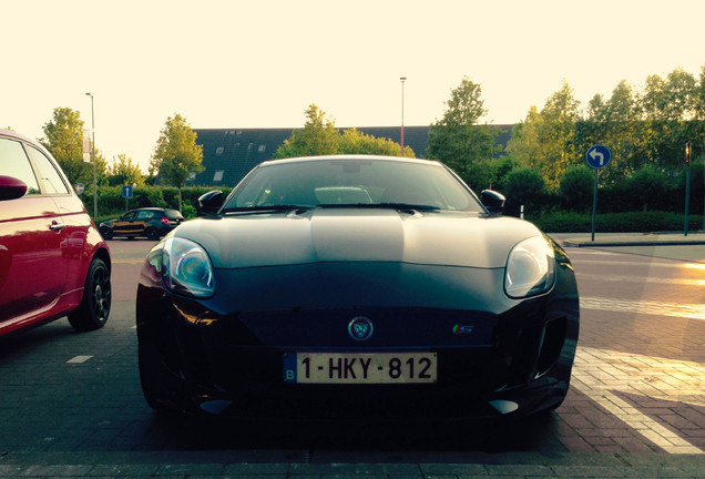 Jaguar F-TYPE S Coupé