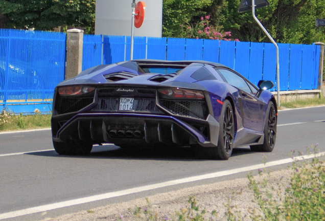 Lamborghini Aventador LP750-4 SuperVeloce Roadster