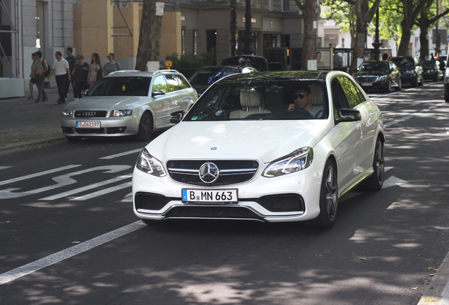 Mercedes-Benz E 63 AMG S W212