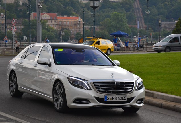 Mercedes-Maybach S 600 X222