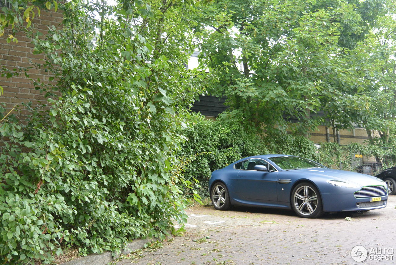 Aston Martin V8 Vantage N400