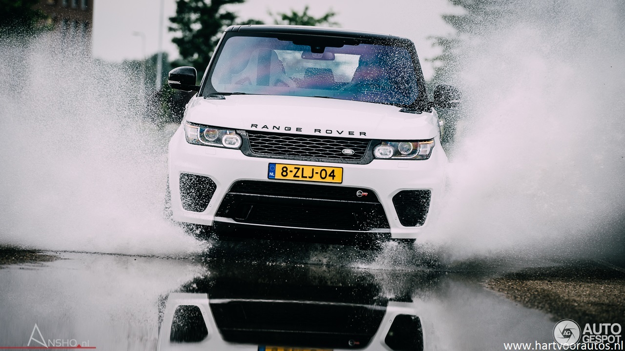 Land Rover Range Rover Sport SVR