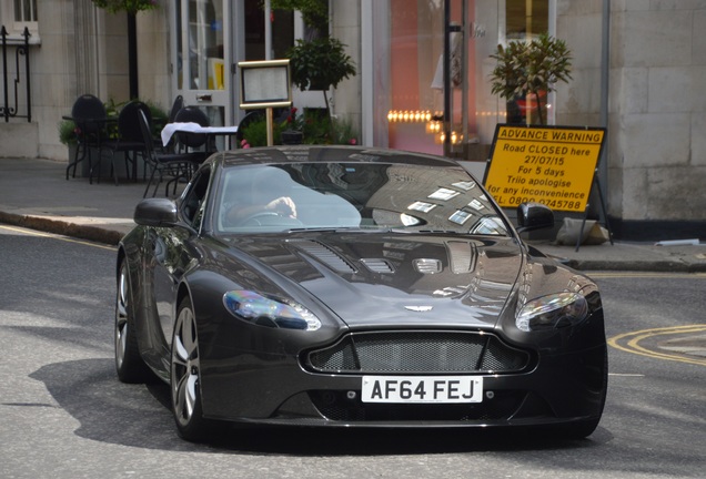 Aston Martin V12 Vantage S