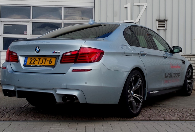 BMW M5 F10 2011