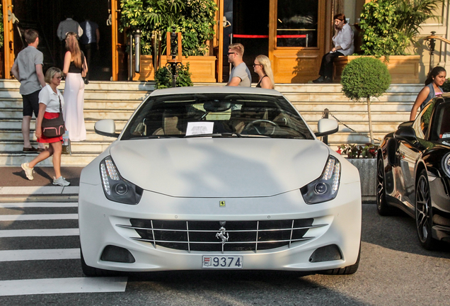 Ferrari FF