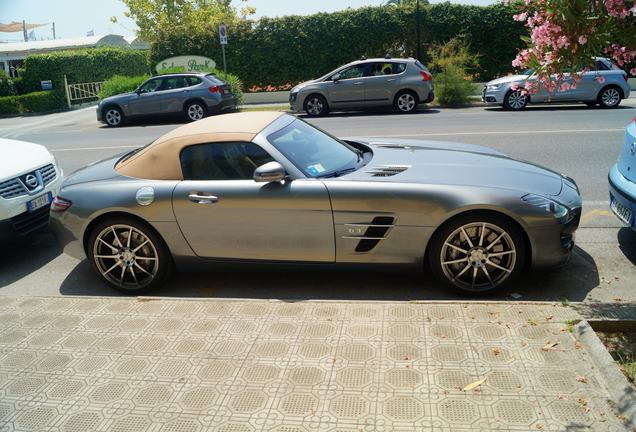 Mercedes-Benz SLS AMG Roadster