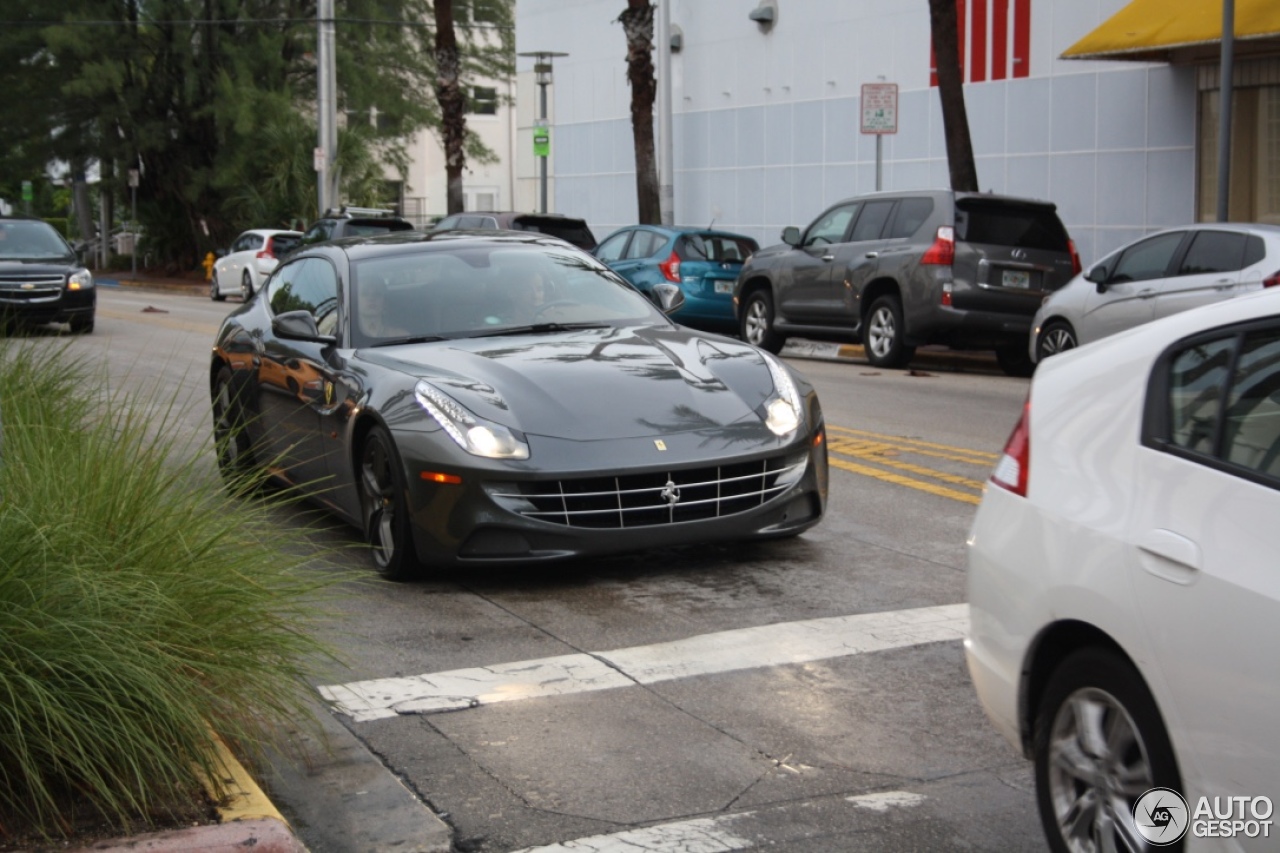 Ferrari FF