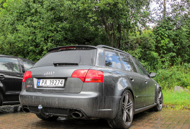 Audi RS4 Avant B7