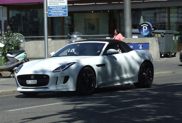 Jaguar F-TYPE S AWD Convertible