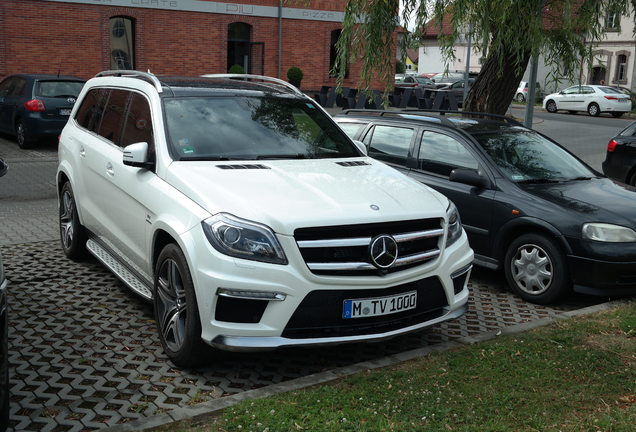 Mercedes-Benz GL 63 AMG X166