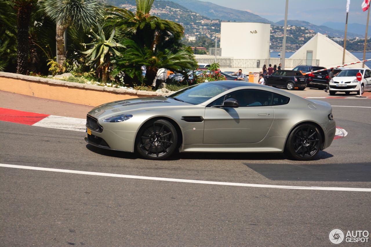 Aston Martin V12 Vantage S