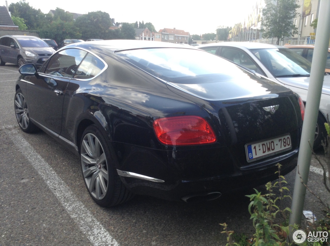 Bentley Continental GT V8