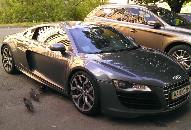 Audi R8 V10