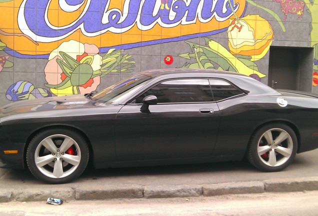 Dodge Challenger SRT-8