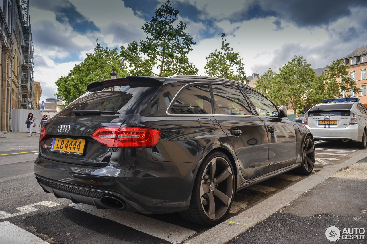 Audi RS4 Avant B8