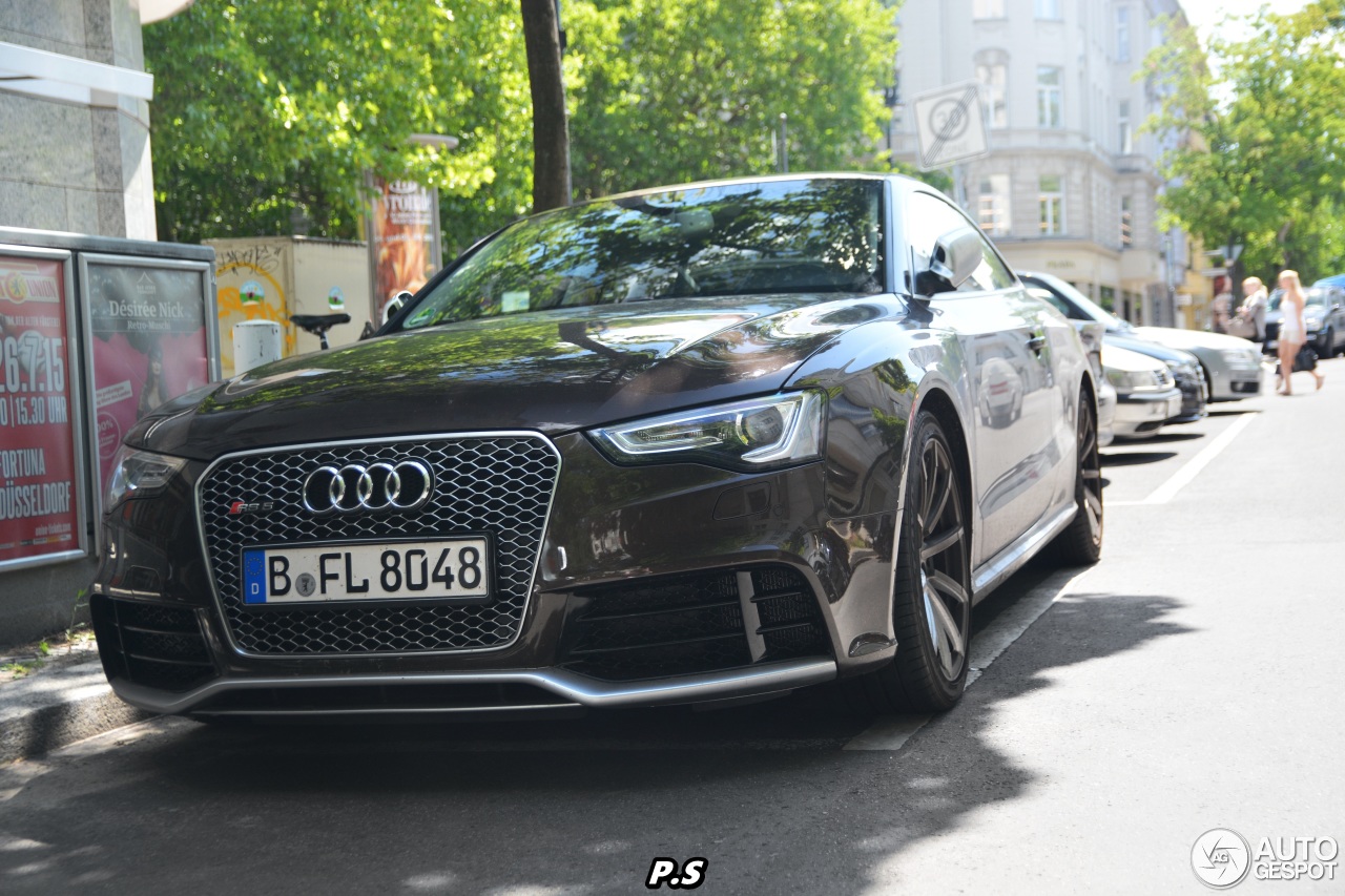 Audi RS5 B8 2012