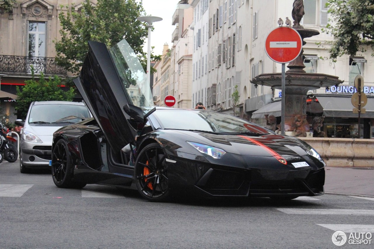 Lamborghini Aventador LP700-4