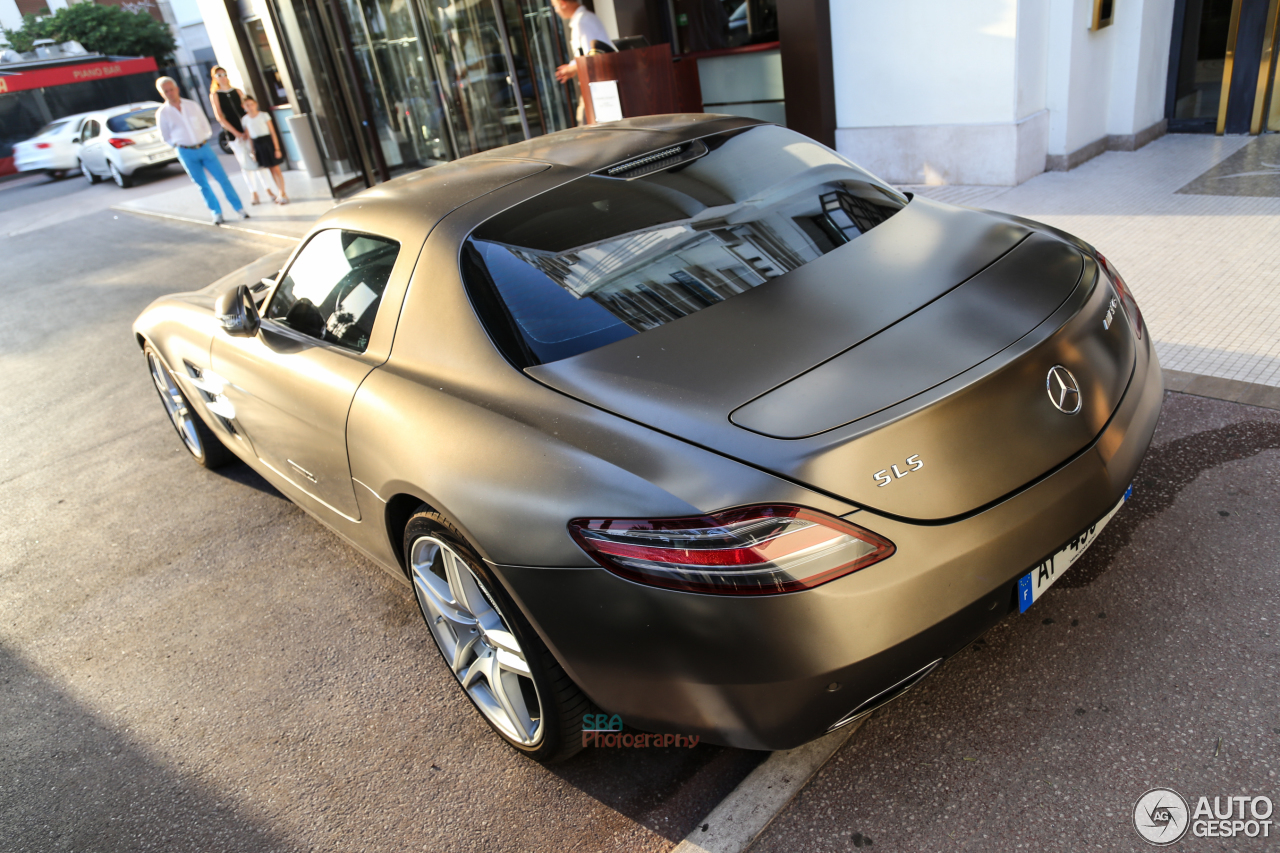 Mercedes-Benz SLS AMG