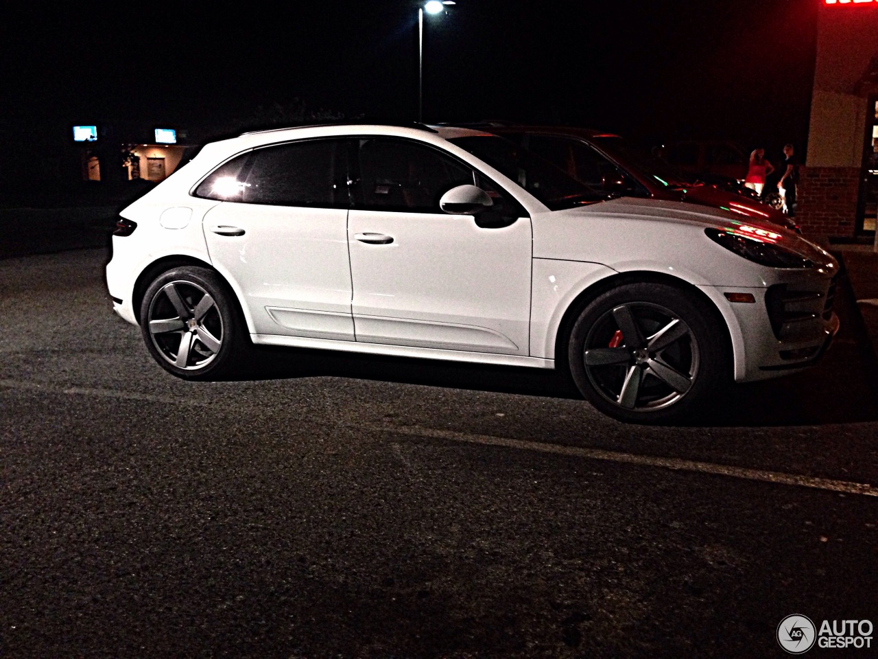 Porsche 95B Macan Turbo