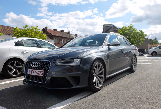 Audi RS4 Avant B8